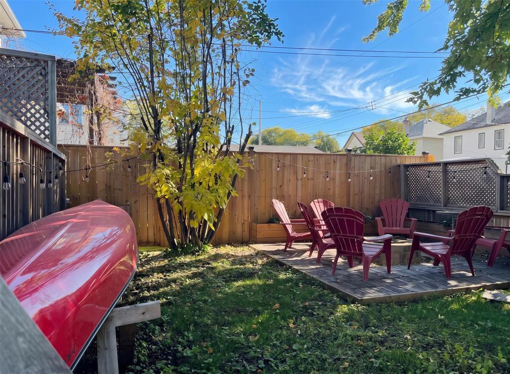 90 Cobourg Avenue Property Photo 5