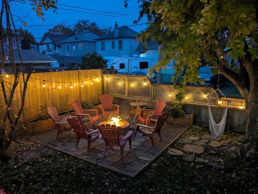 90 Cobourg Avenue Property Photo 6