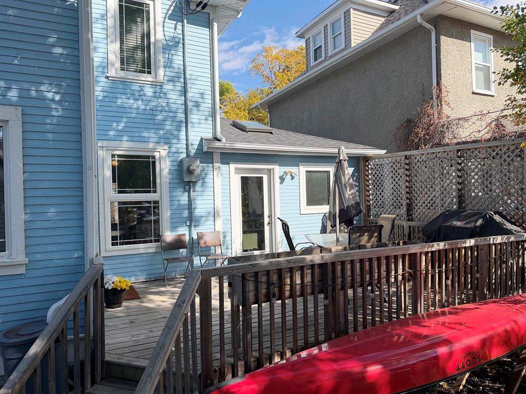 90 Cobourg Avenue Property Photo 7