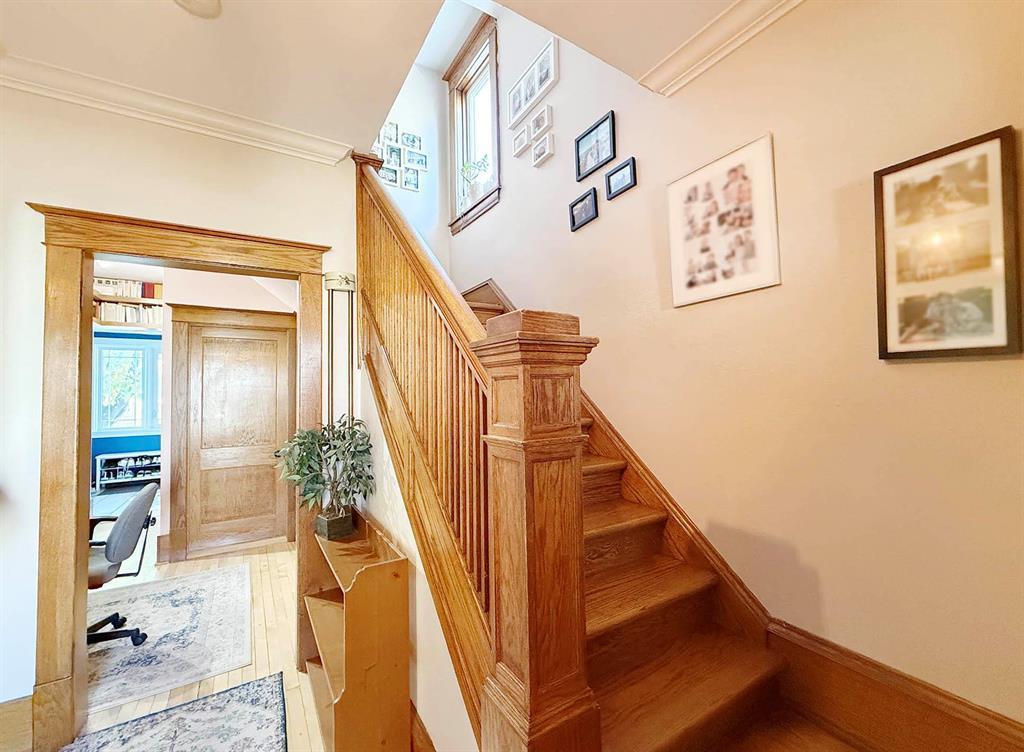 90 Cobourg Avenue Property Photo 9