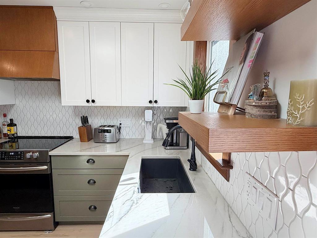 90 Cobourg Avenue Property Photo 14