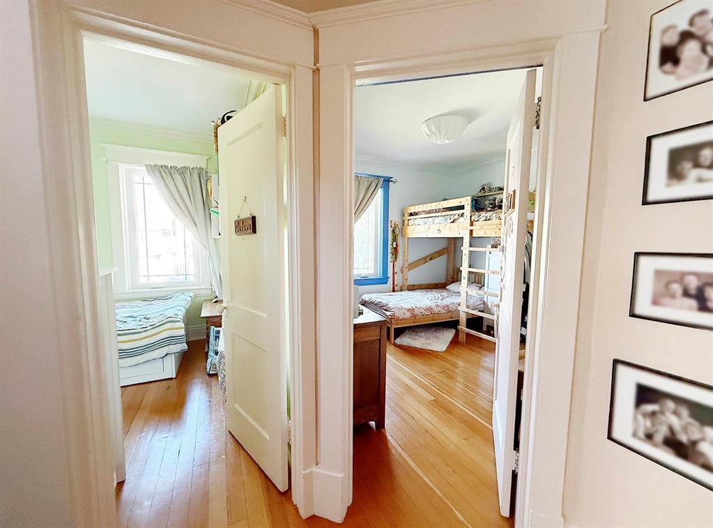 90 Cobourg Avenue Property Photo 24