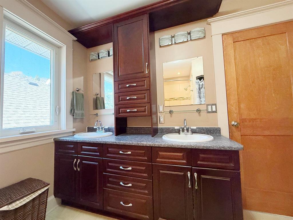 90 Cobourg Avenue Property Photo 35