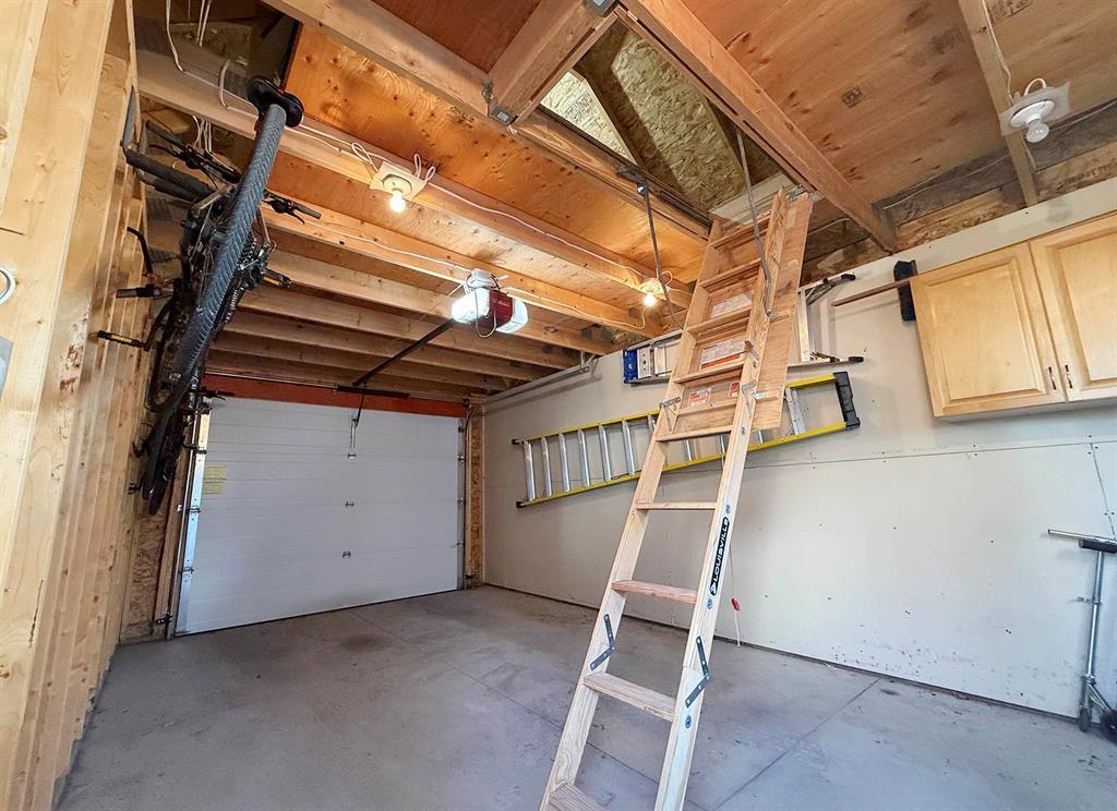 90 Cobourg Avenue Property Photo 41