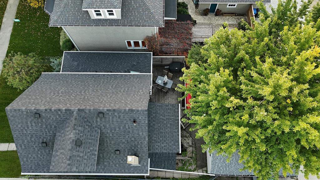 90 Cobourg Avenue Property Photo 45