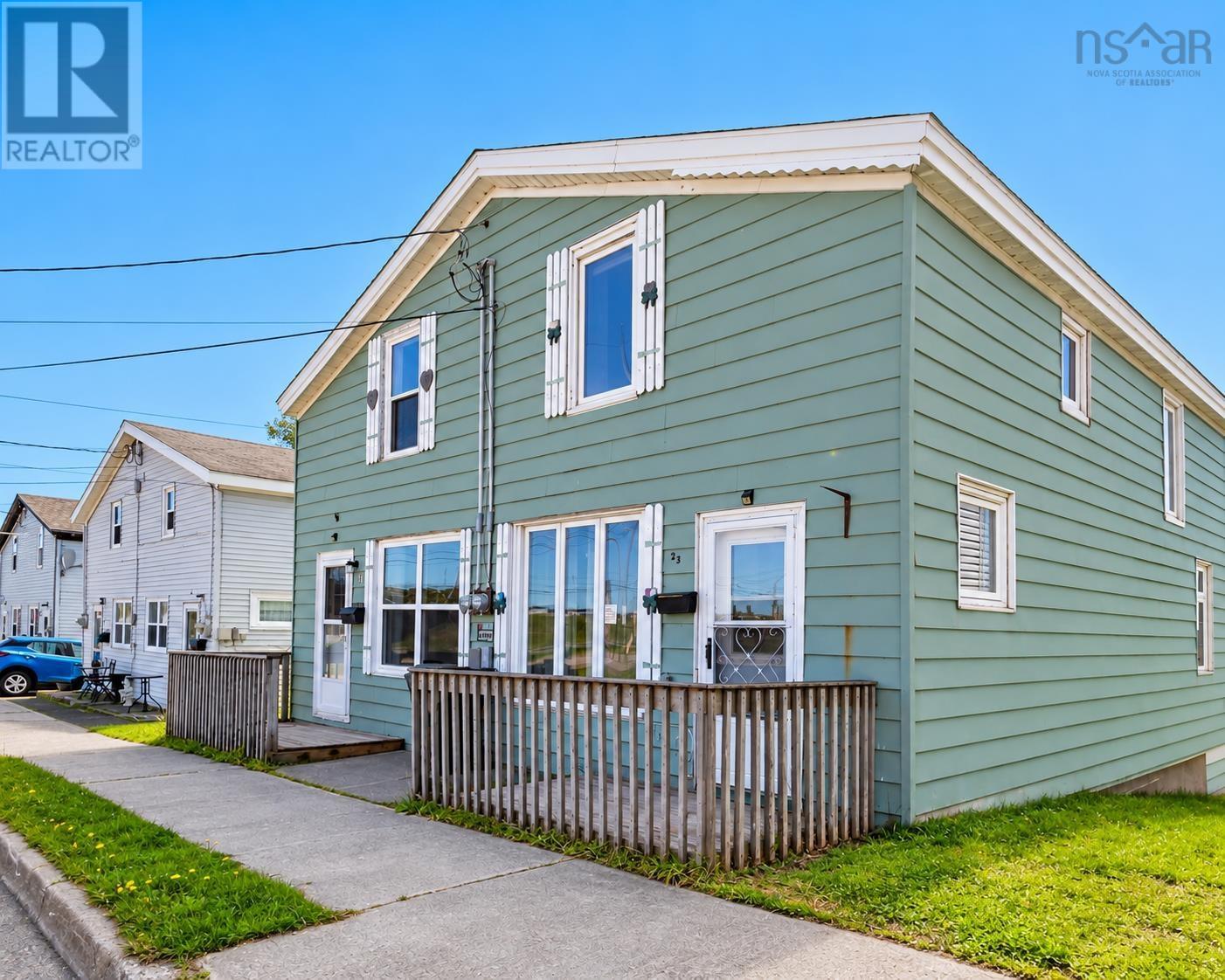 21 Railroad Street Property Photo 3