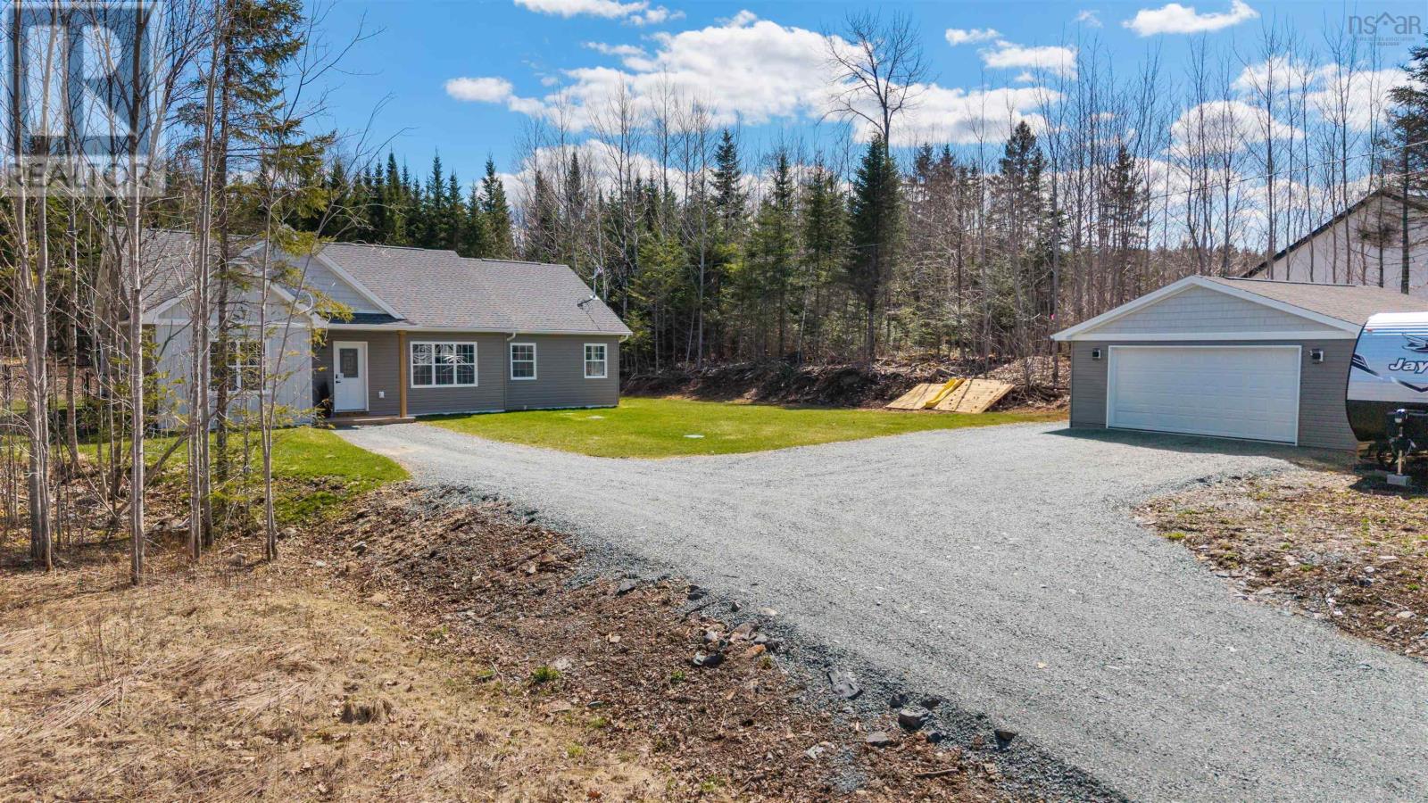 420 Lays Lake Road Property Photo 2