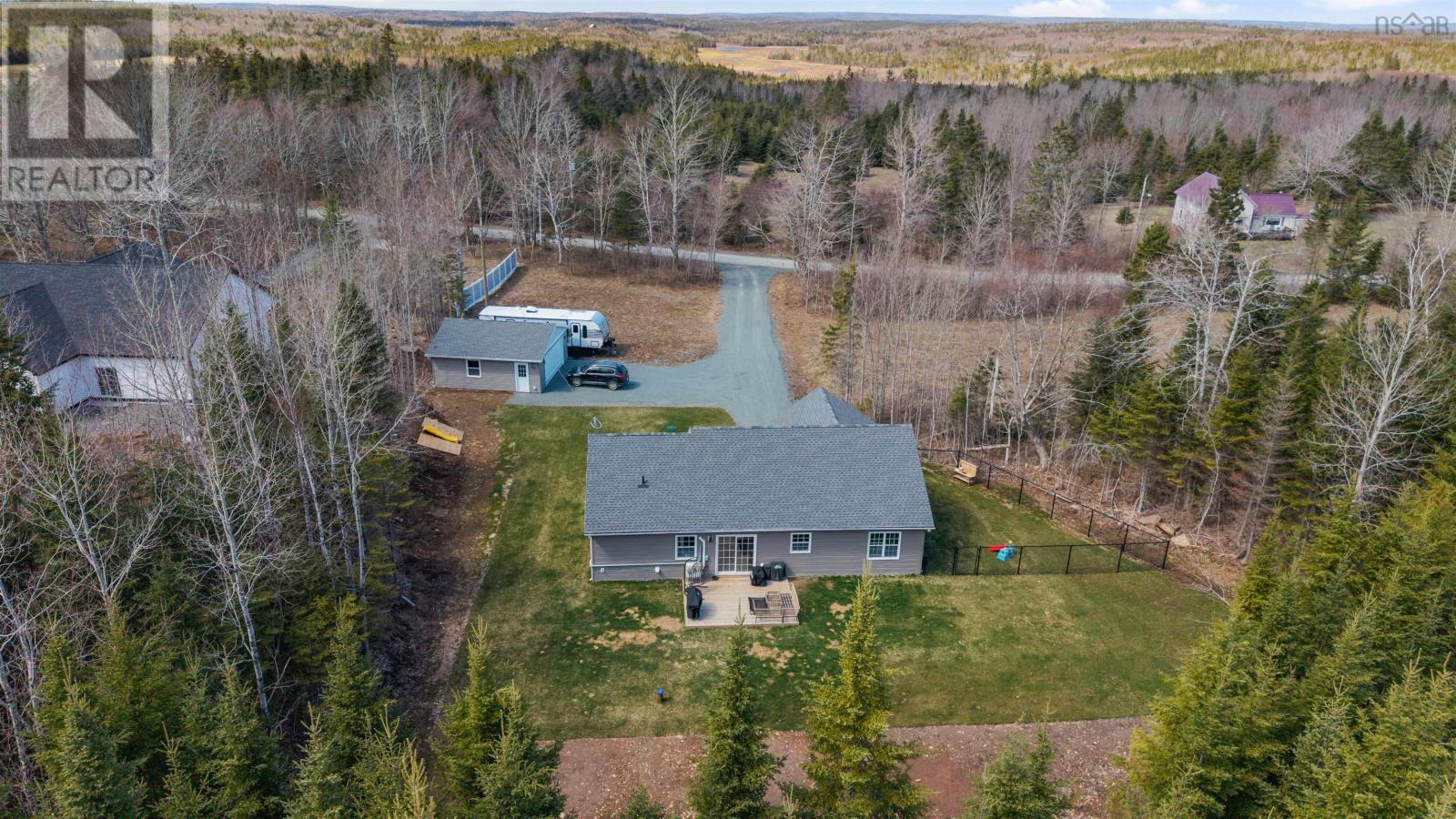420 Lays Lake Road Property Photo 32