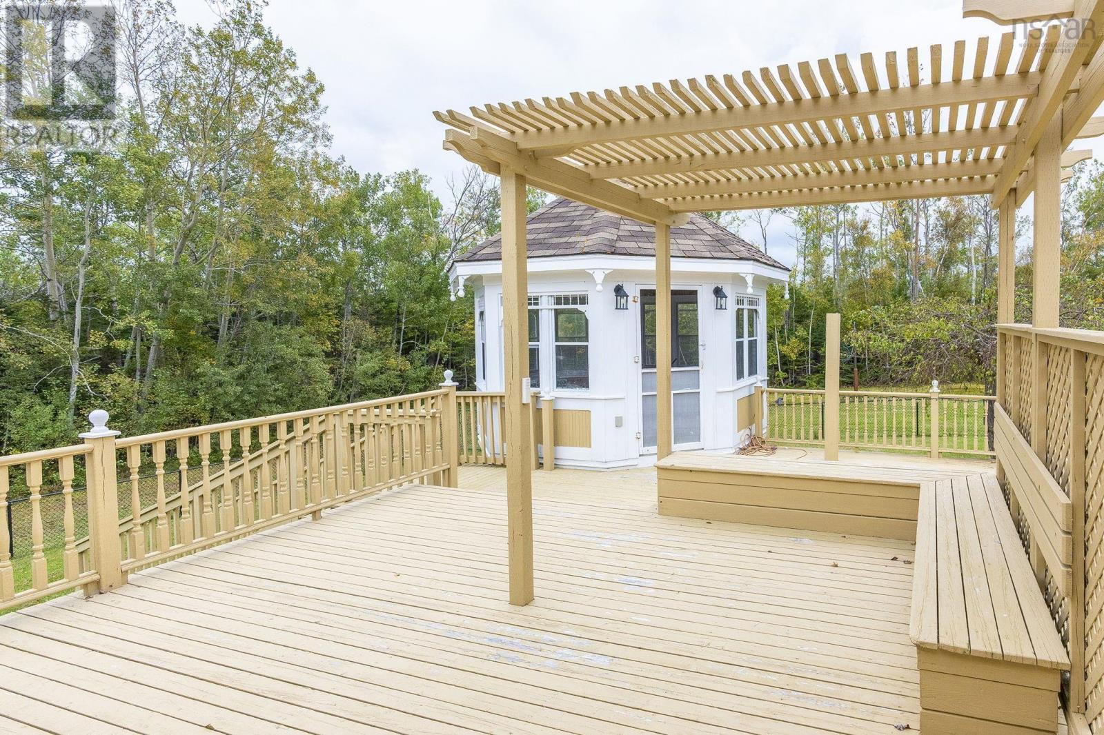 288 Shore Road Property Photo 32