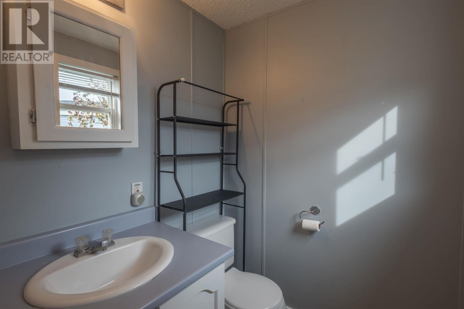 14 Windjammer Crescent Property Photo 11