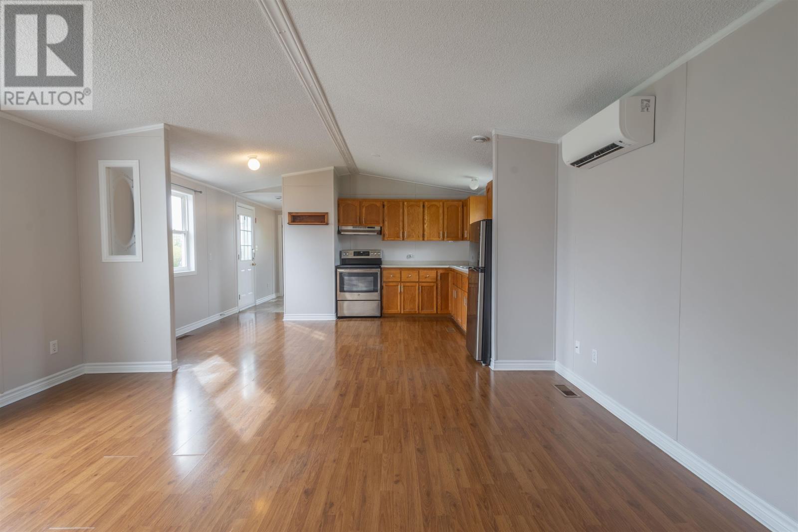 14 Windjammer Crescent Property Photo 13