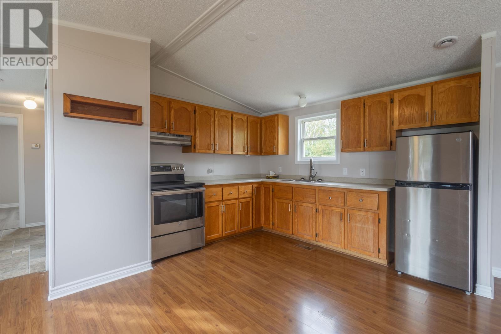 14 Windjammer Crescent Property Photo 16