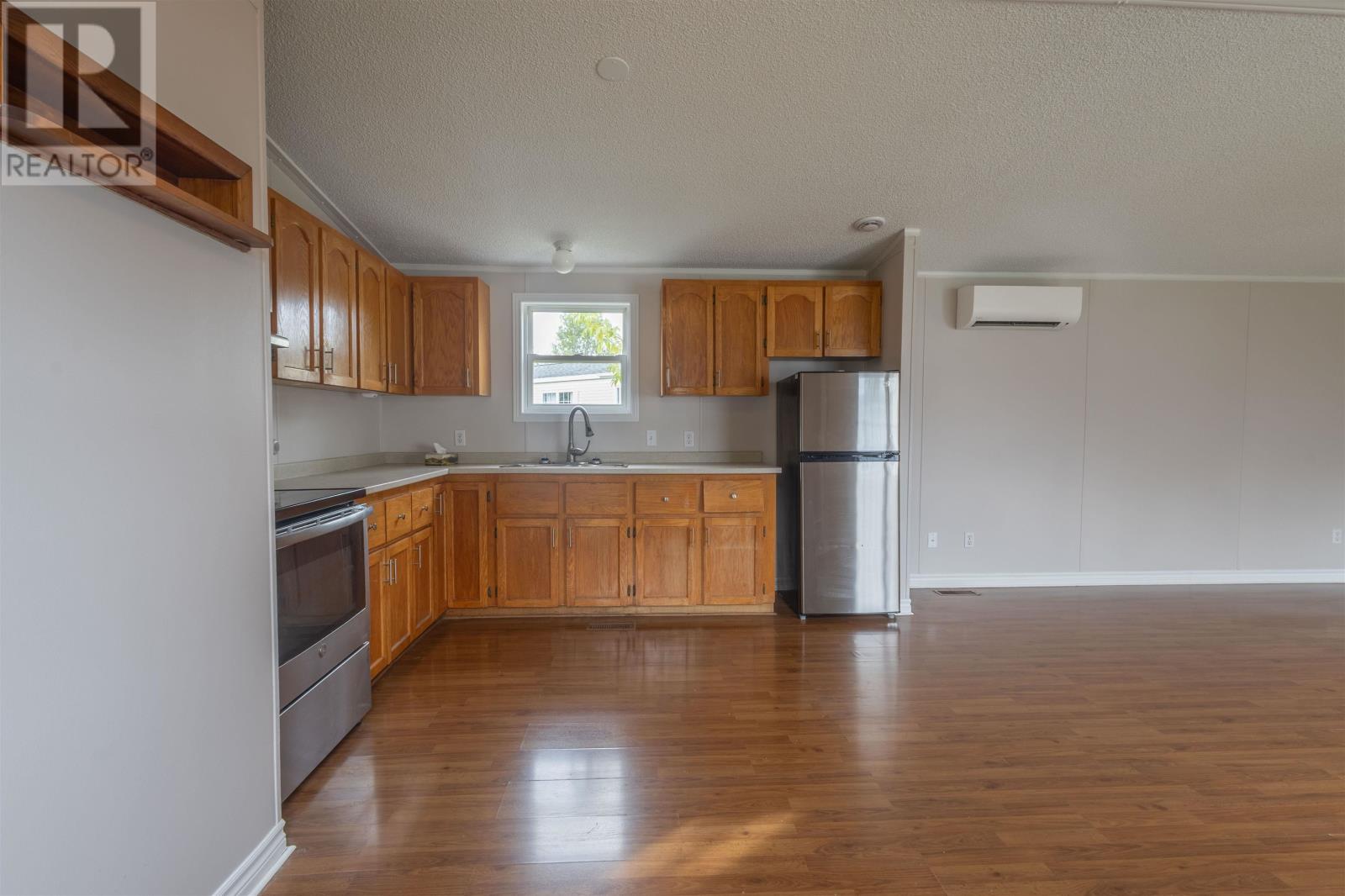 14 Windjammer Crescent Property Photo 17