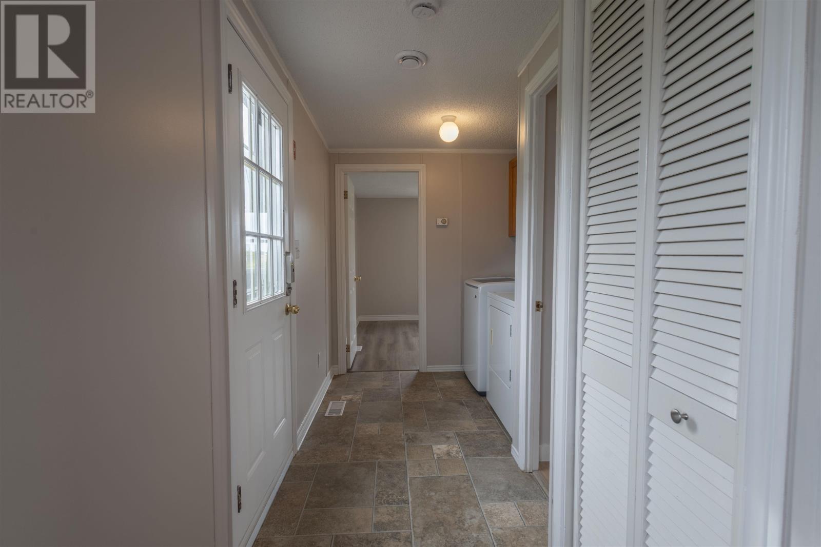 14 Windjammer Crescent Property Photo 20
