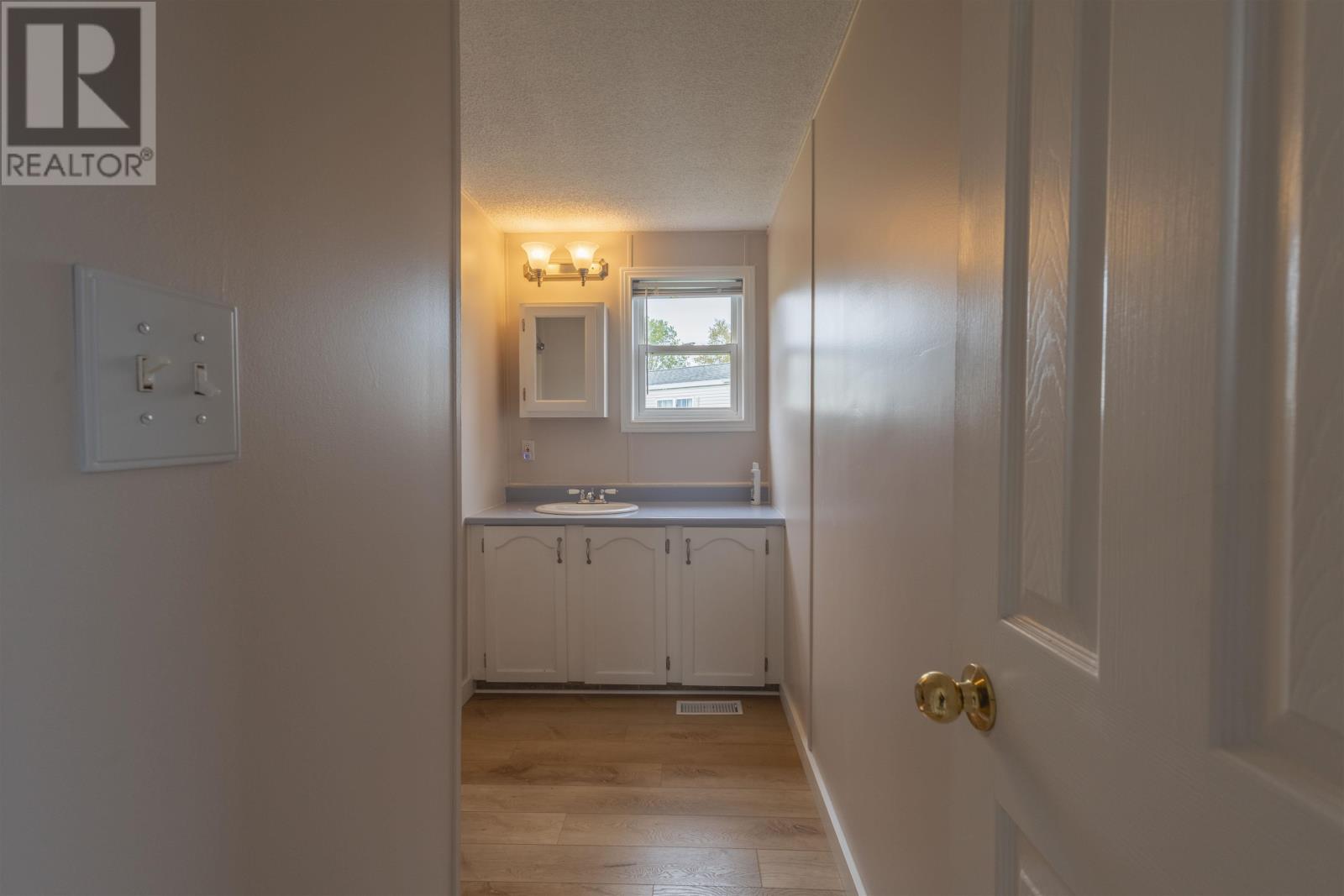 14 Windjammer Crescent Property Photo 21