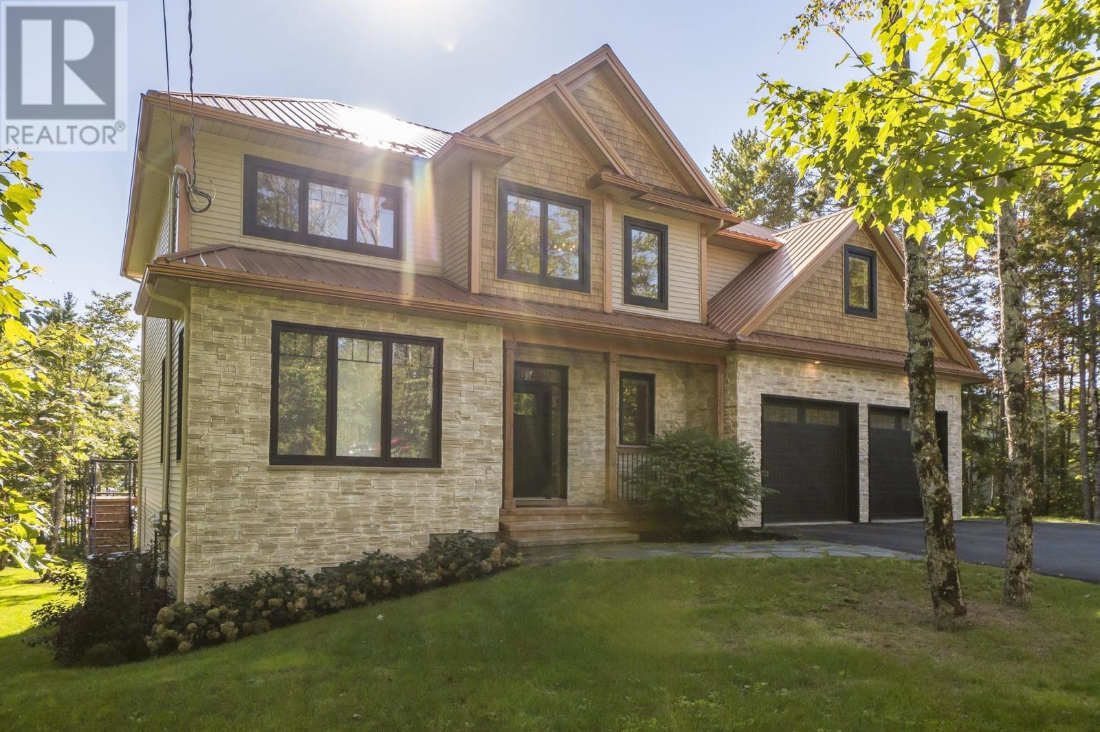 460 Mccabe Lake Drive Property Photo 3