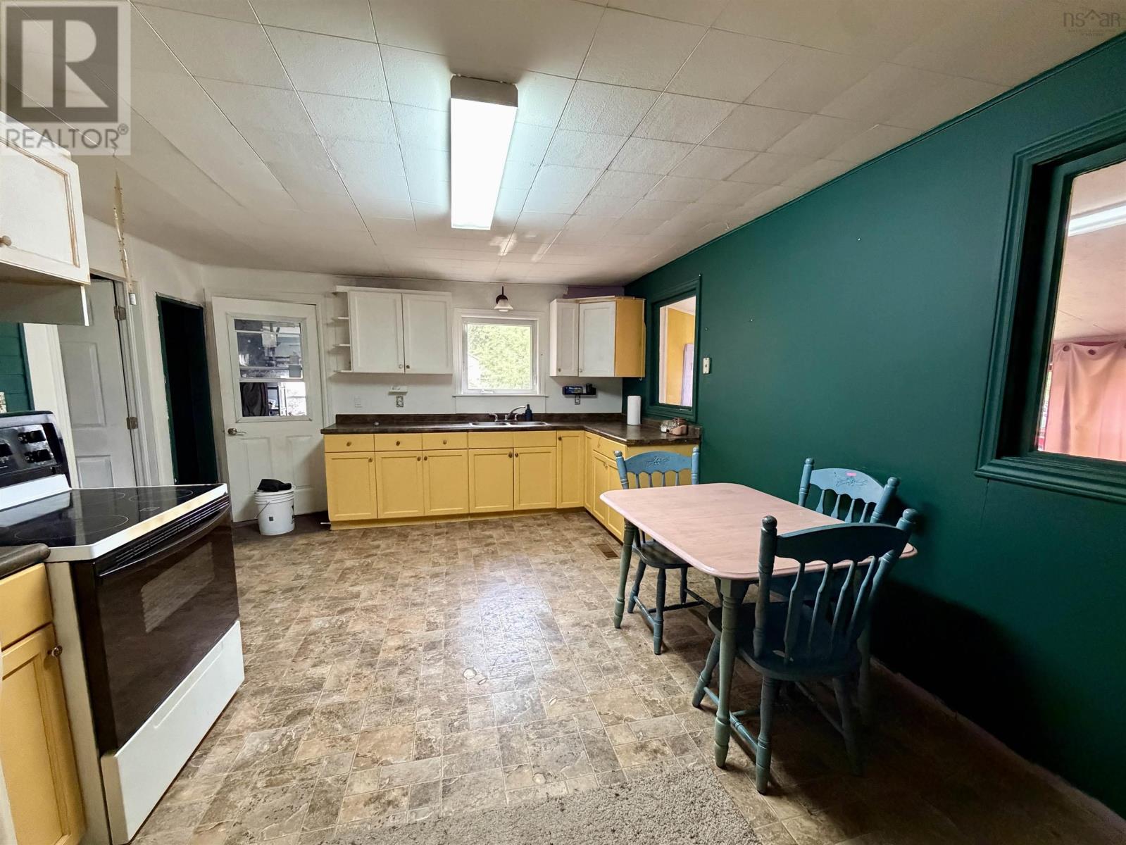 14967 Highway 1 Property Photo 9
