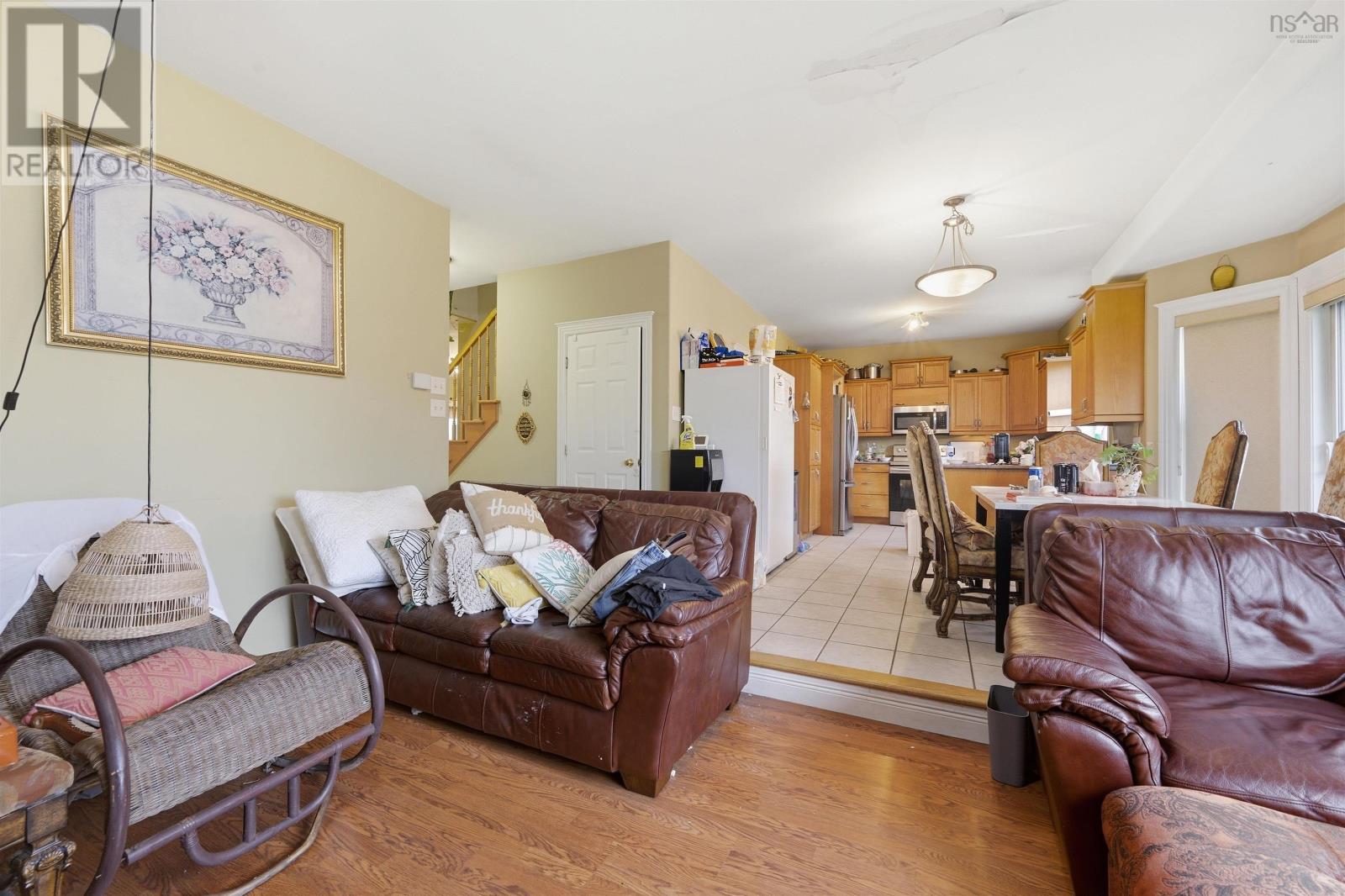 18 Stone Gate Drive Property Photo 11