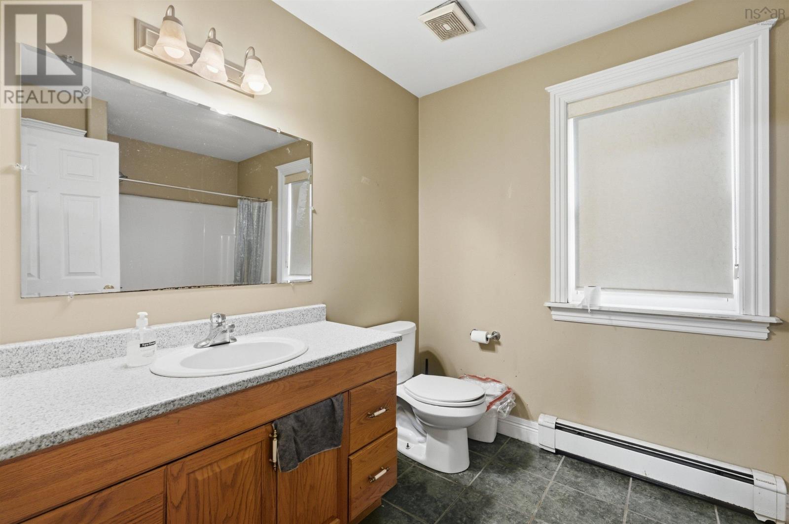 18 Stone Gate Drive Property Photo 17