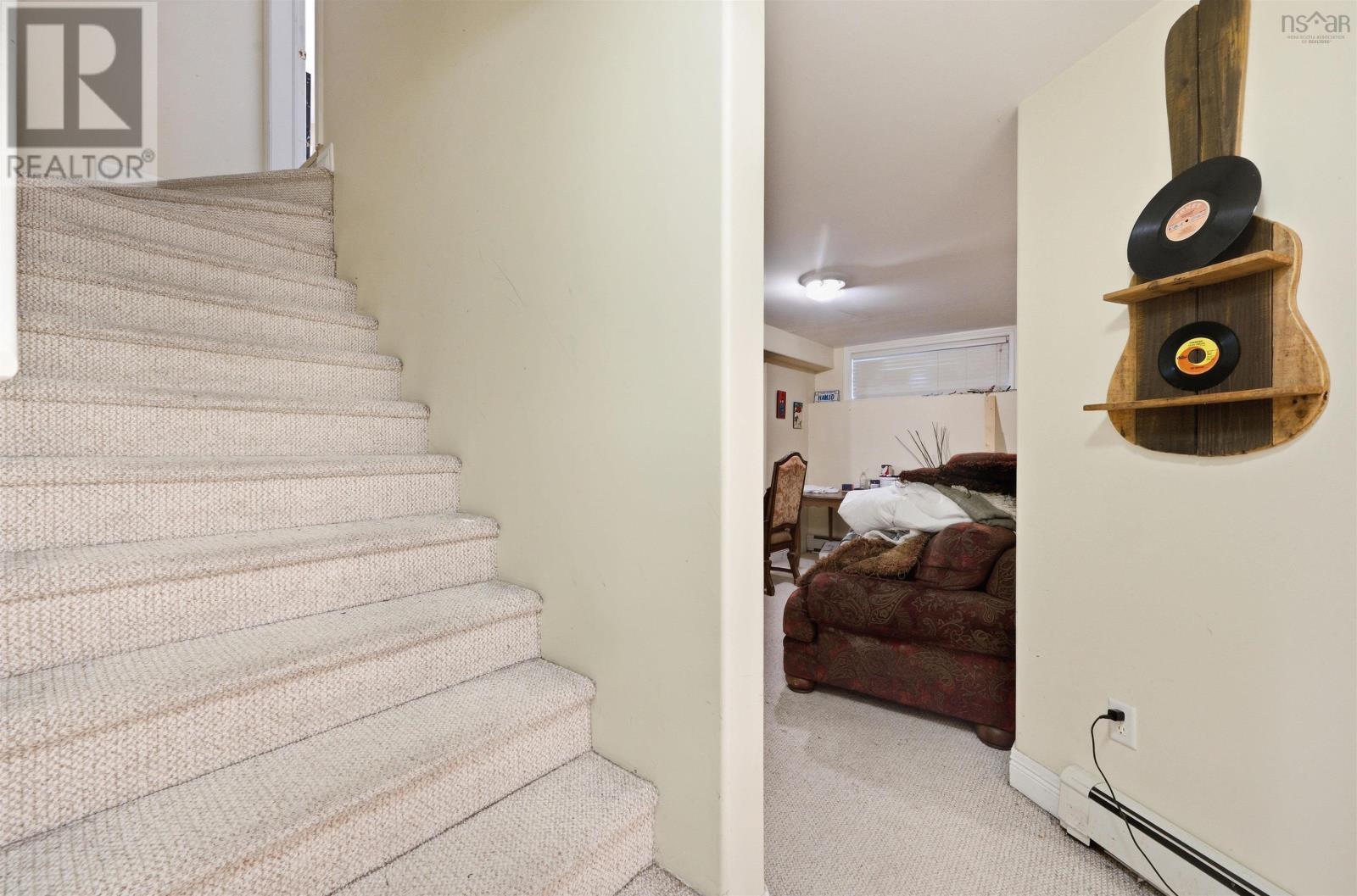 18 Stone Gate Drive Property Photo 23