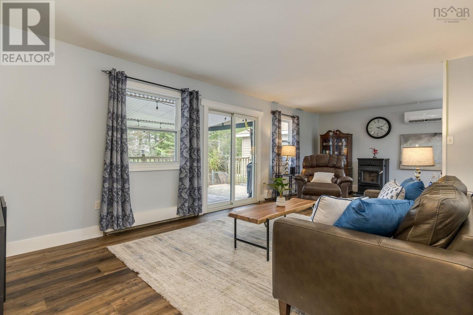 9 Belmore Drive Property Photo 14