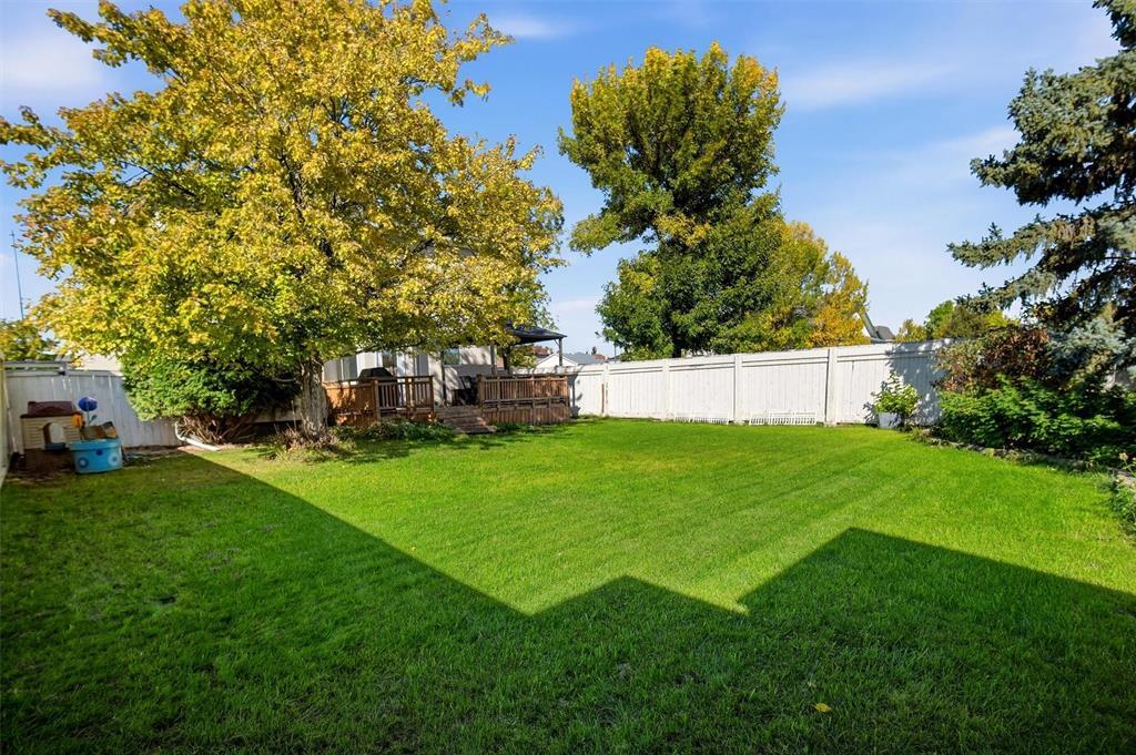 640 Scurfield Boulevard Property Photo 42