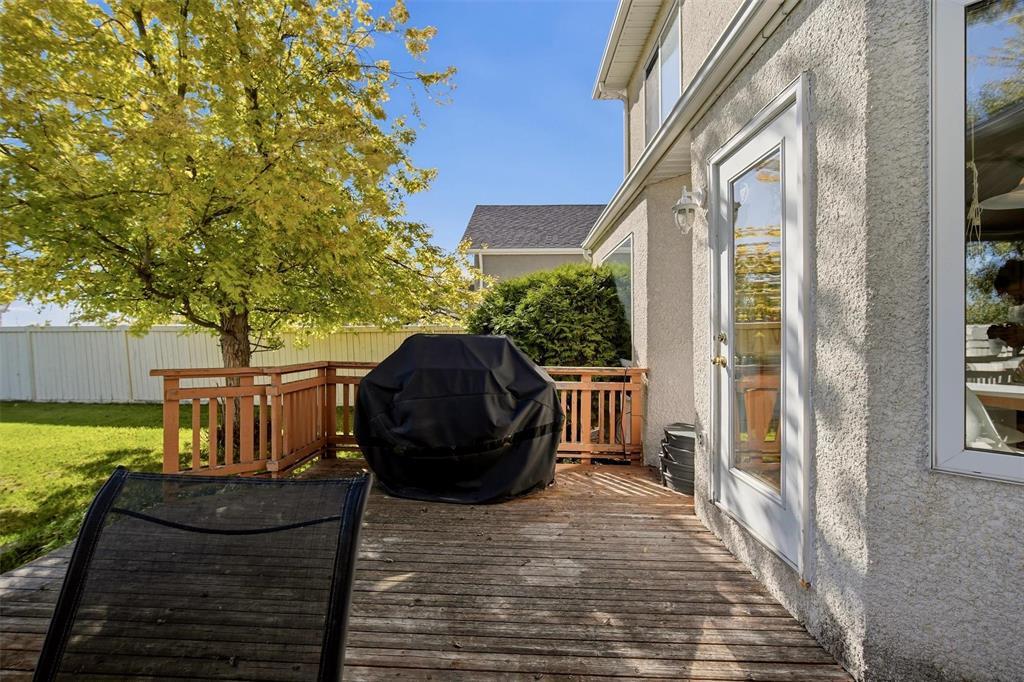 640 Scurfield Boulevard Property Photo 44