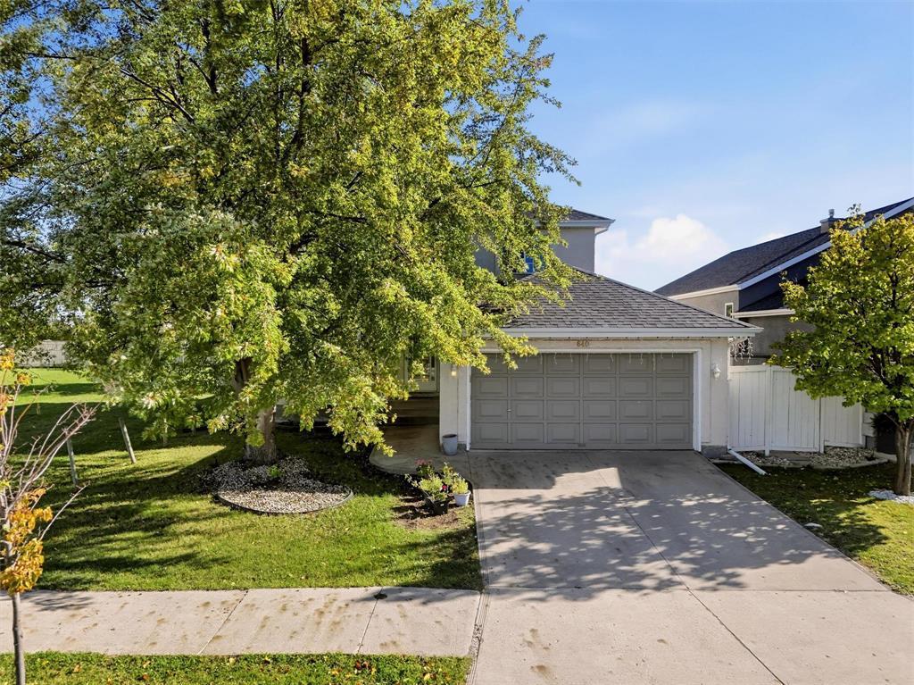 640 Scurfield Boulevard Property Photo 45