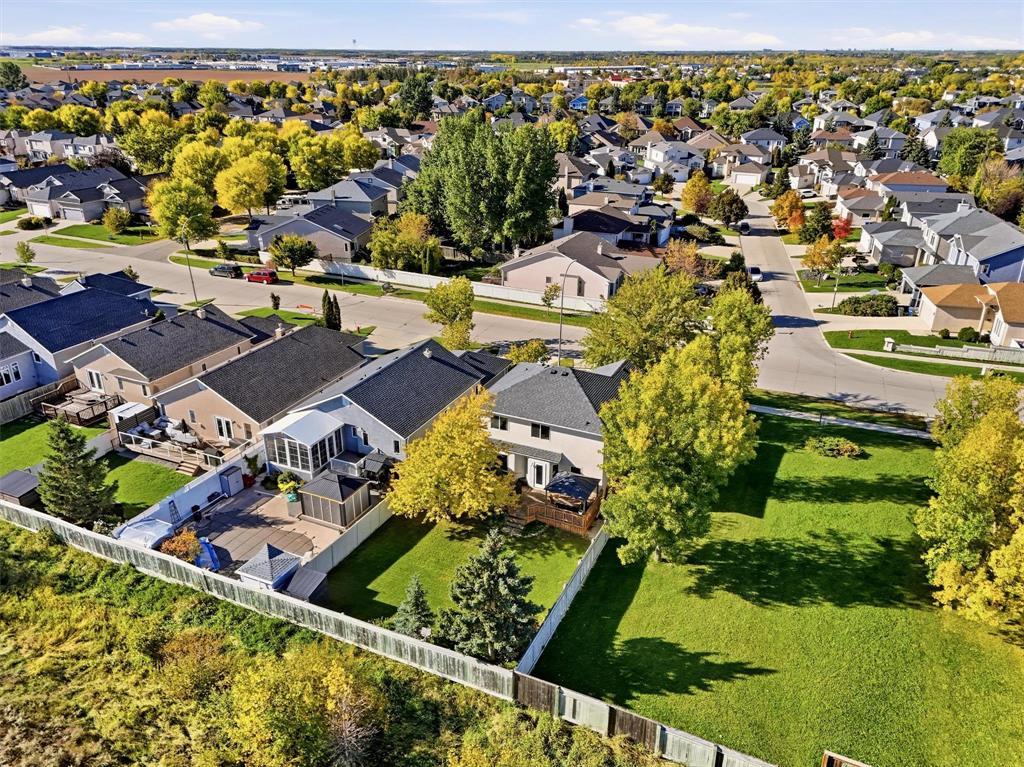 640 Scurfield Boulevard Property Photo 49