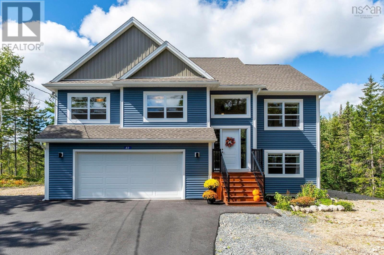 42 Whitbury Court Property Photo 2