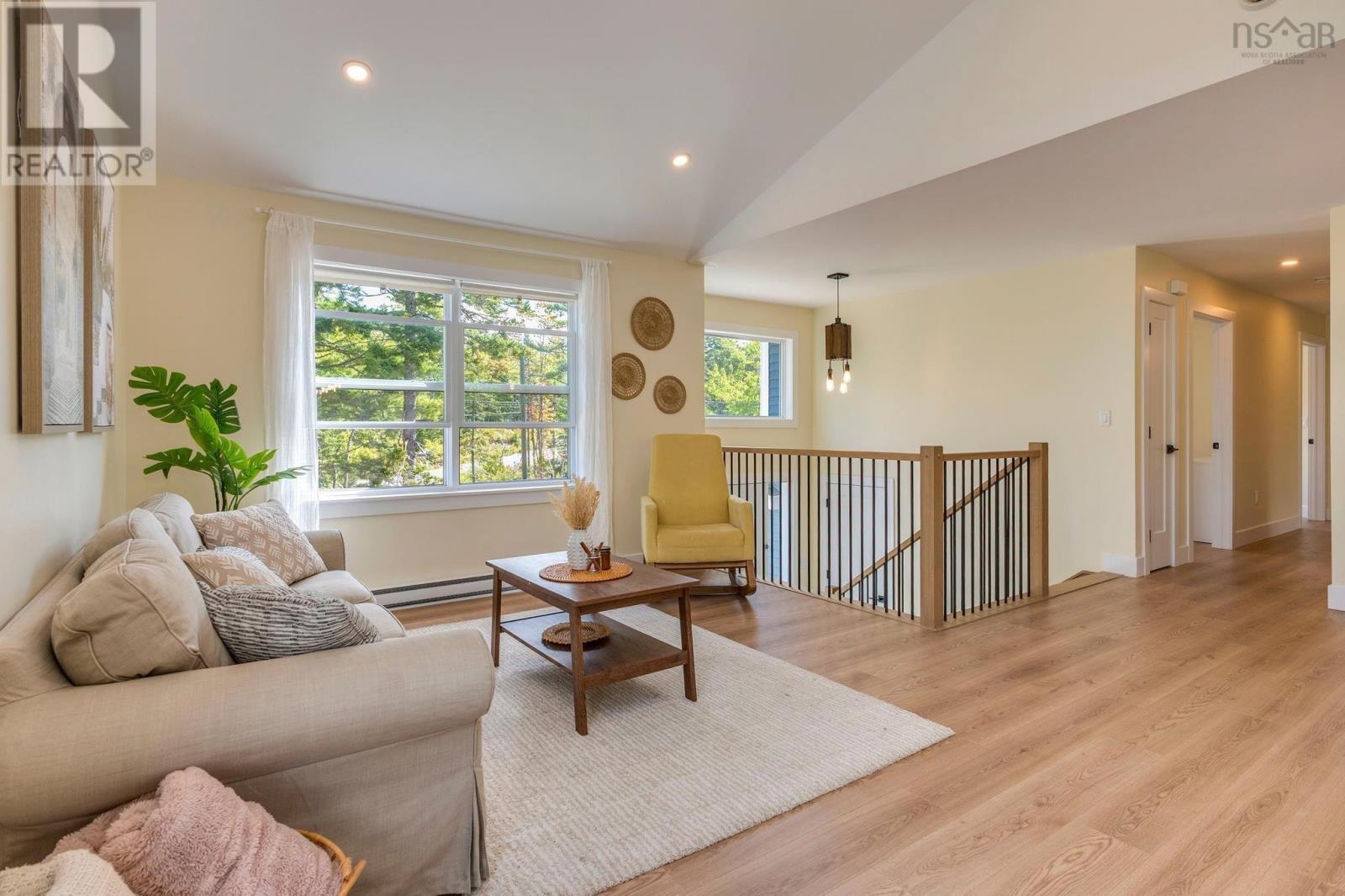 42 Whitbury Court Property Photo 5