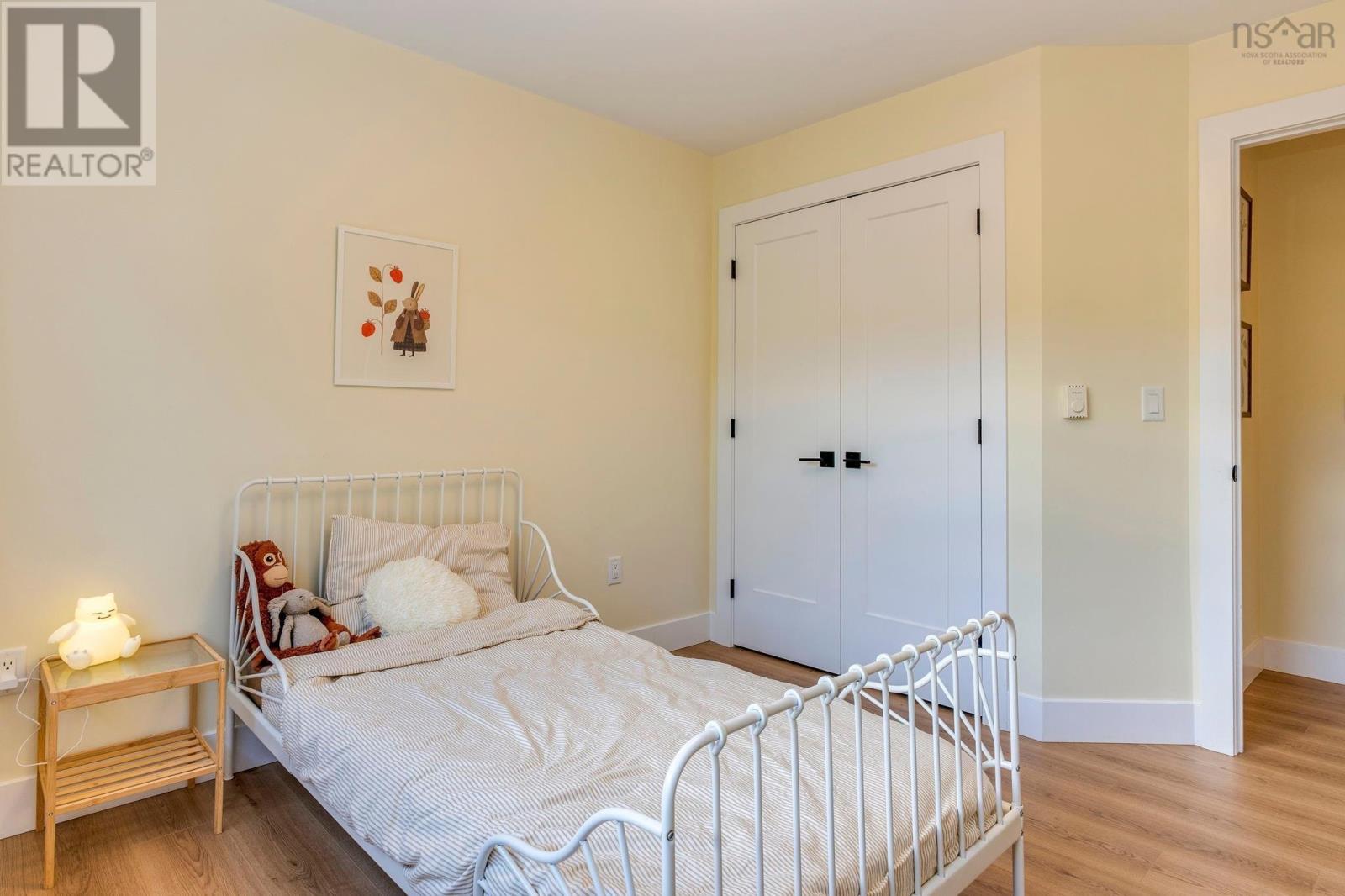 42 Whitbury Court Property Photo 23
