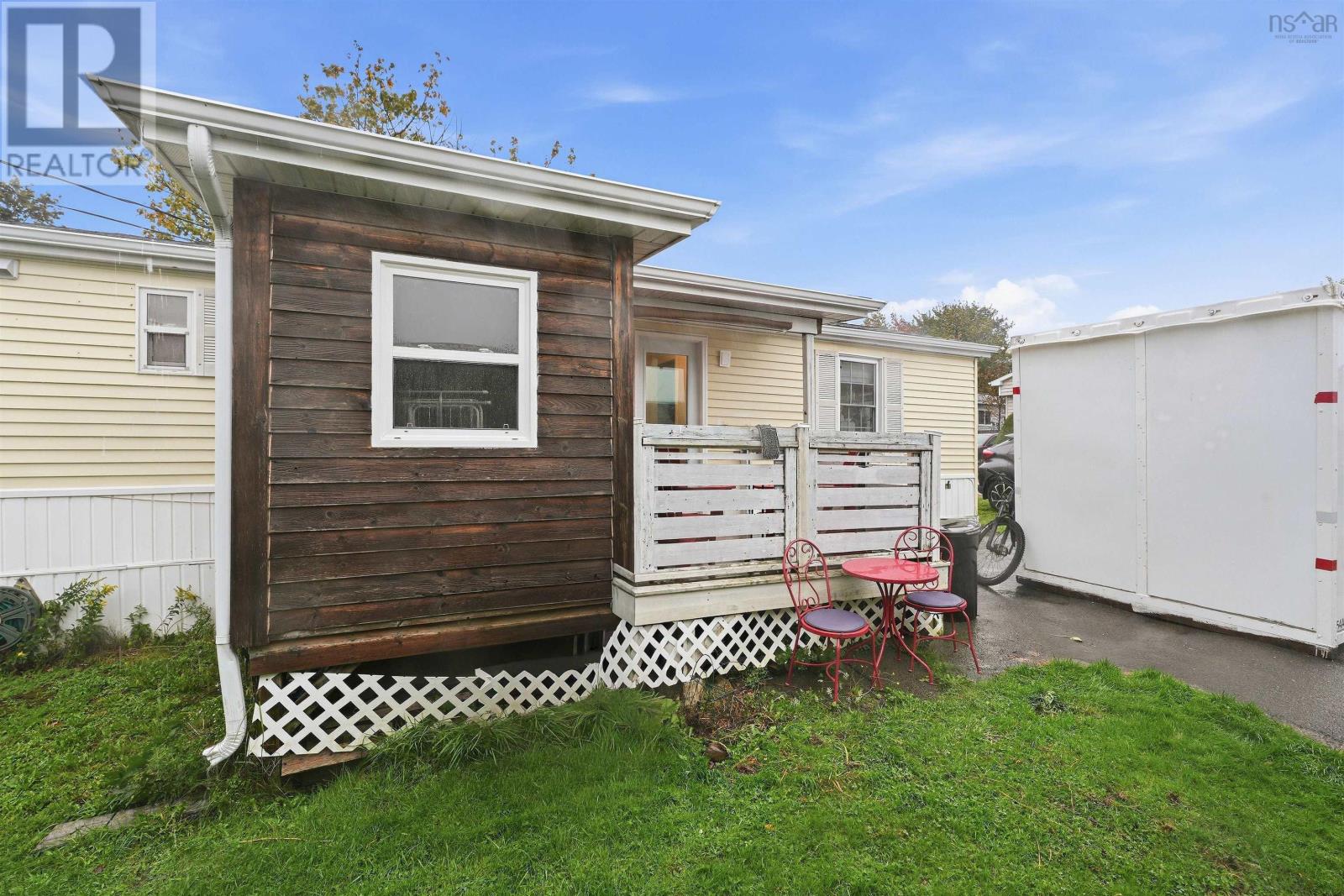 32 Earleton Avenue Property Photo 3