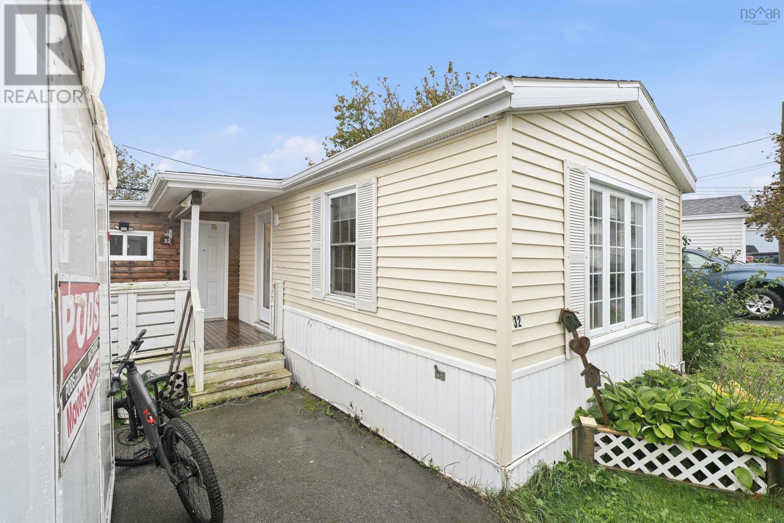 32 Earleton Avenue Property Photo 6
