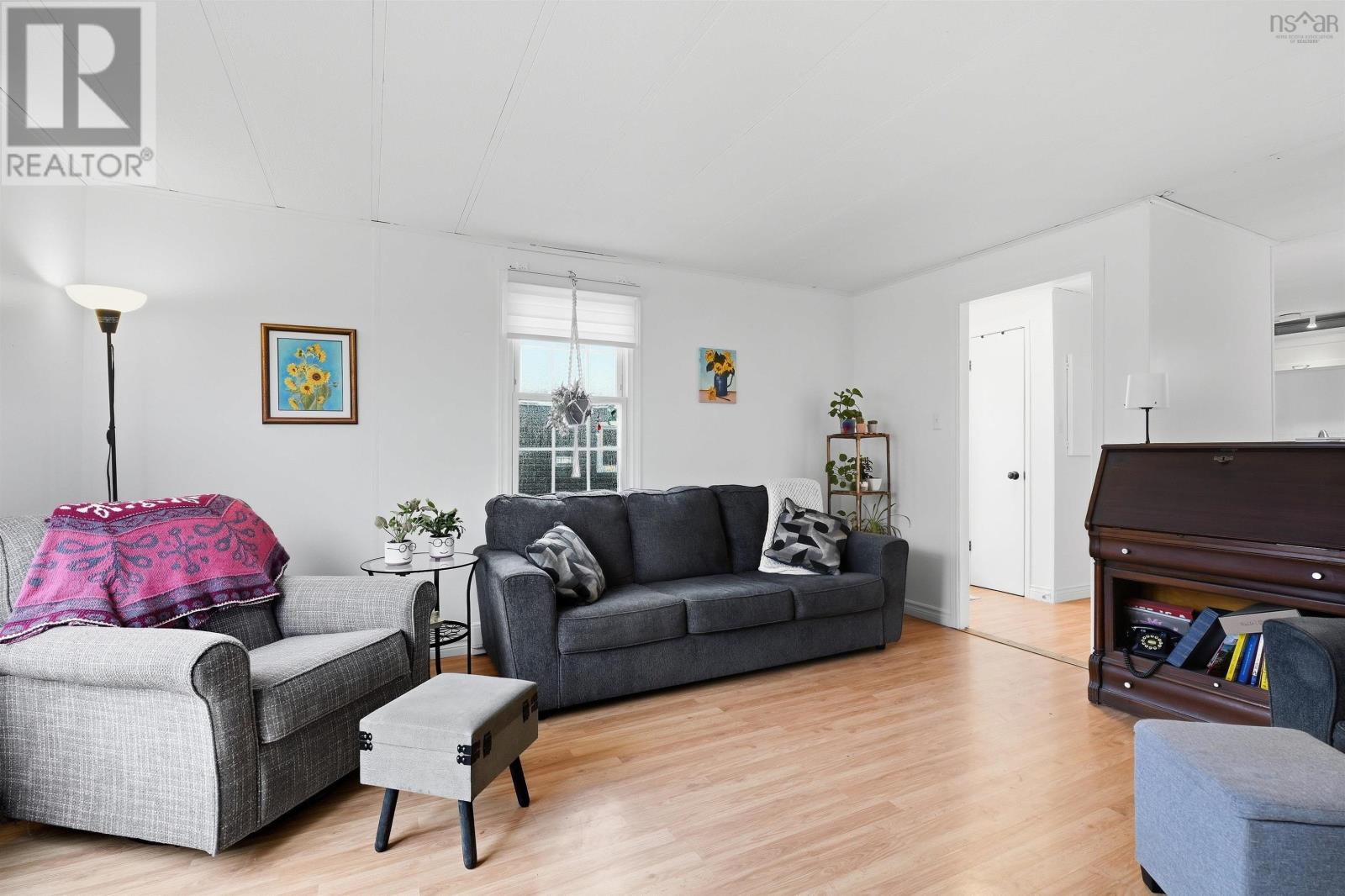 32 Earleton Avenue Property Photo 12
