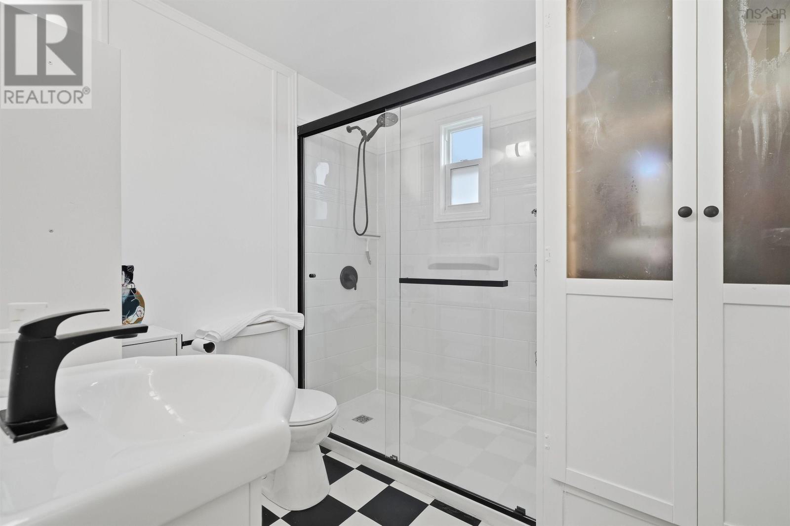 32 Earleton Avenue Property Photo 21