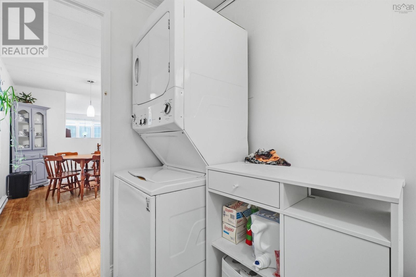 32 Earleton Avenue Property Photo 24
