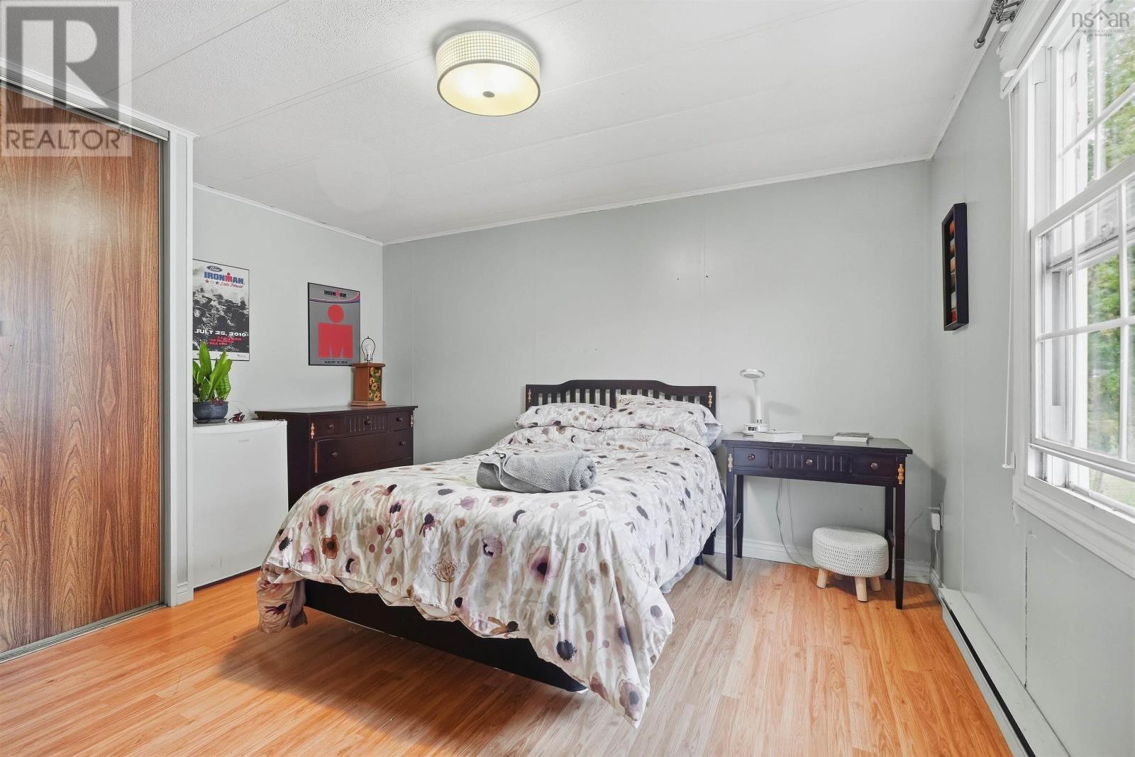 32 Earleton Avenue Property Photo 25