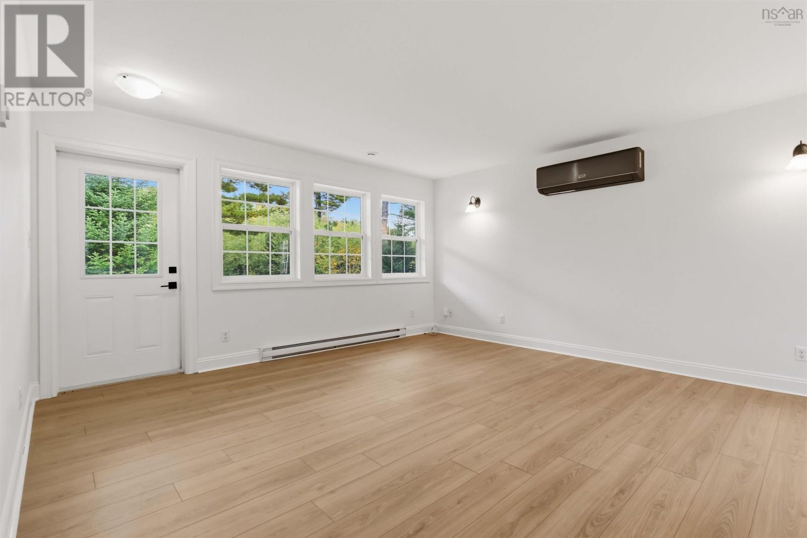 2247 Camperdown Road Property Photo 11