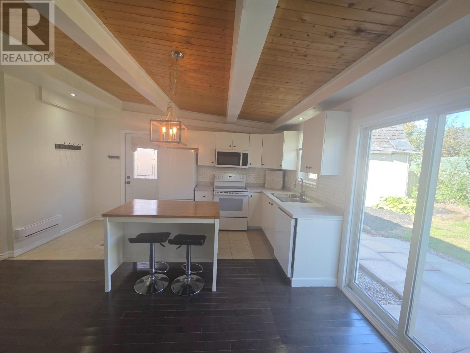 30-32 Spring Park Road Property Photo 17
