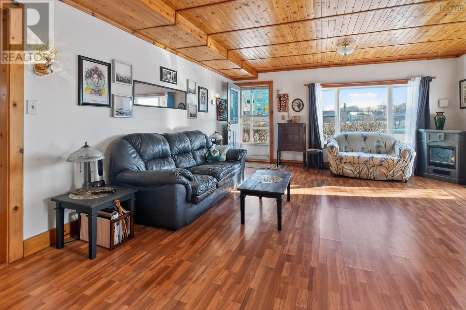 5381 Highway 19 Property Photo 5