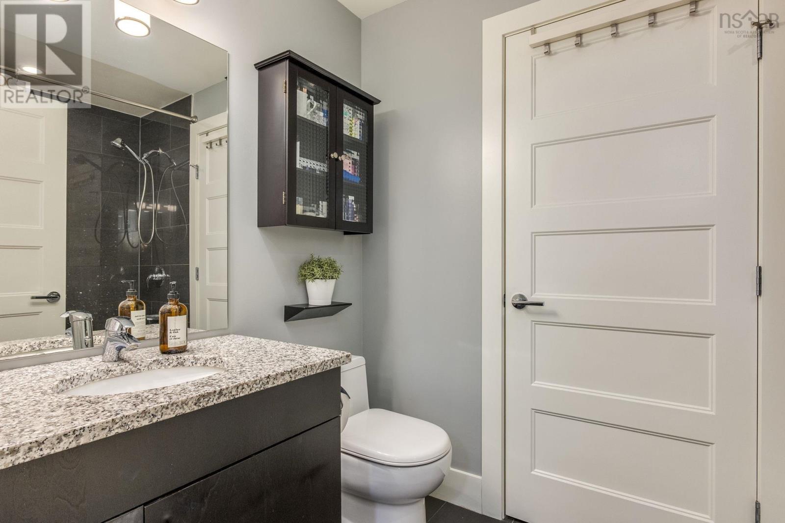 1007 15 Kings Wharf Place Property Photo 30