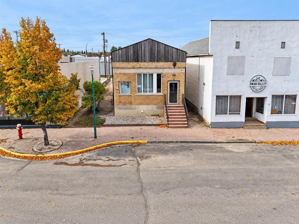 114 5th Avenue N Property Photo 21