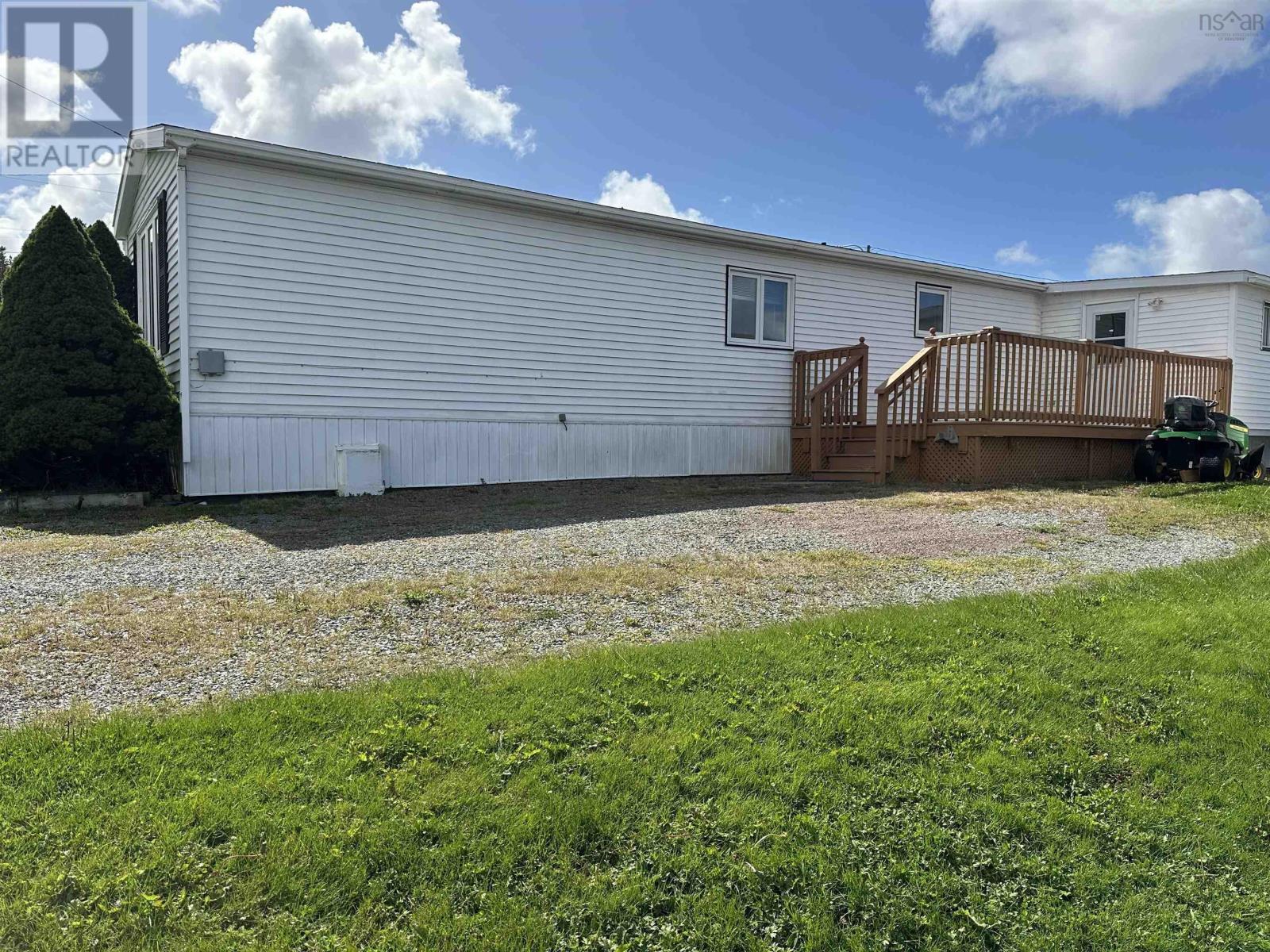 19 Old Wharf Road Property Photo 2