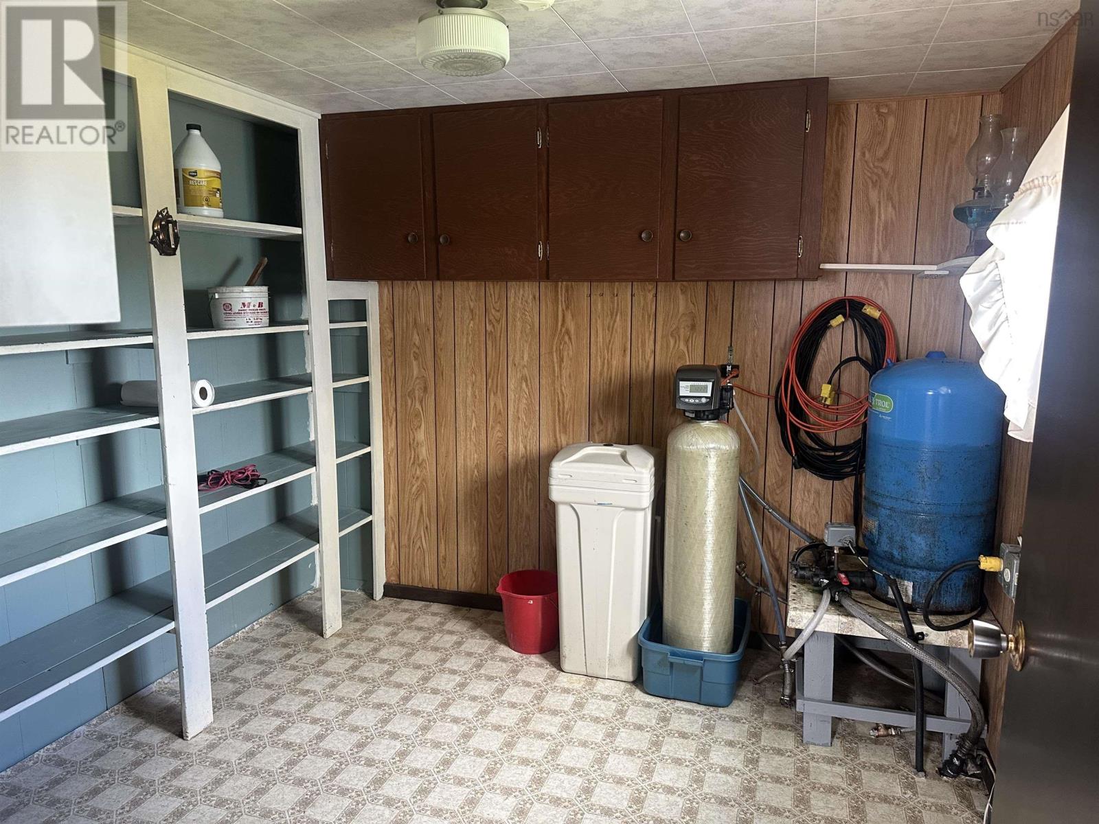 19 Old Wharf Road Property Photo 12