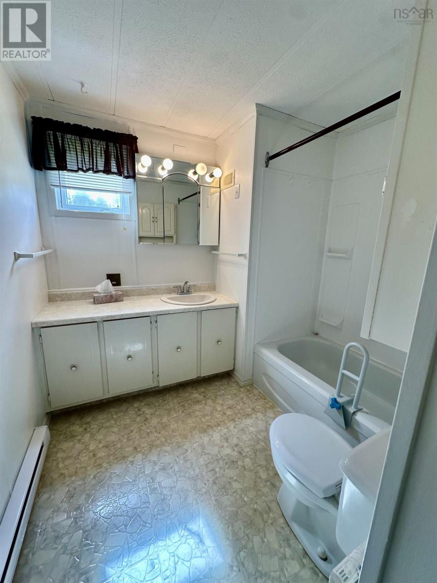 19 Old Wharf Road Property Photo 27