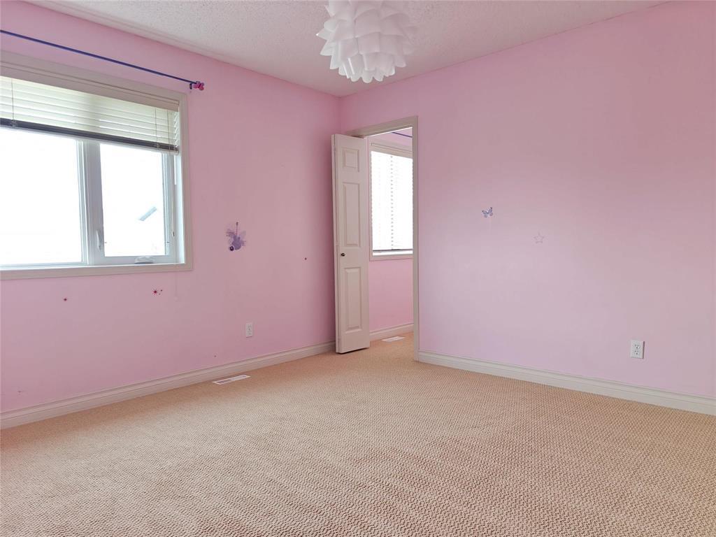 6 Millbank Avenue Property Photo 32