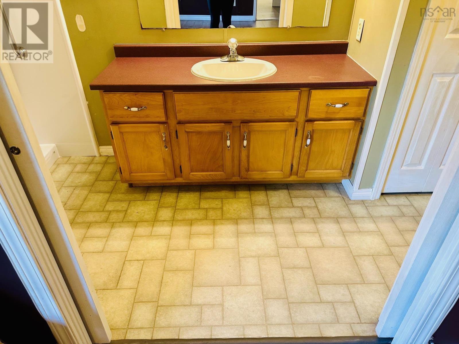 97 Brian Street Property Photo 22