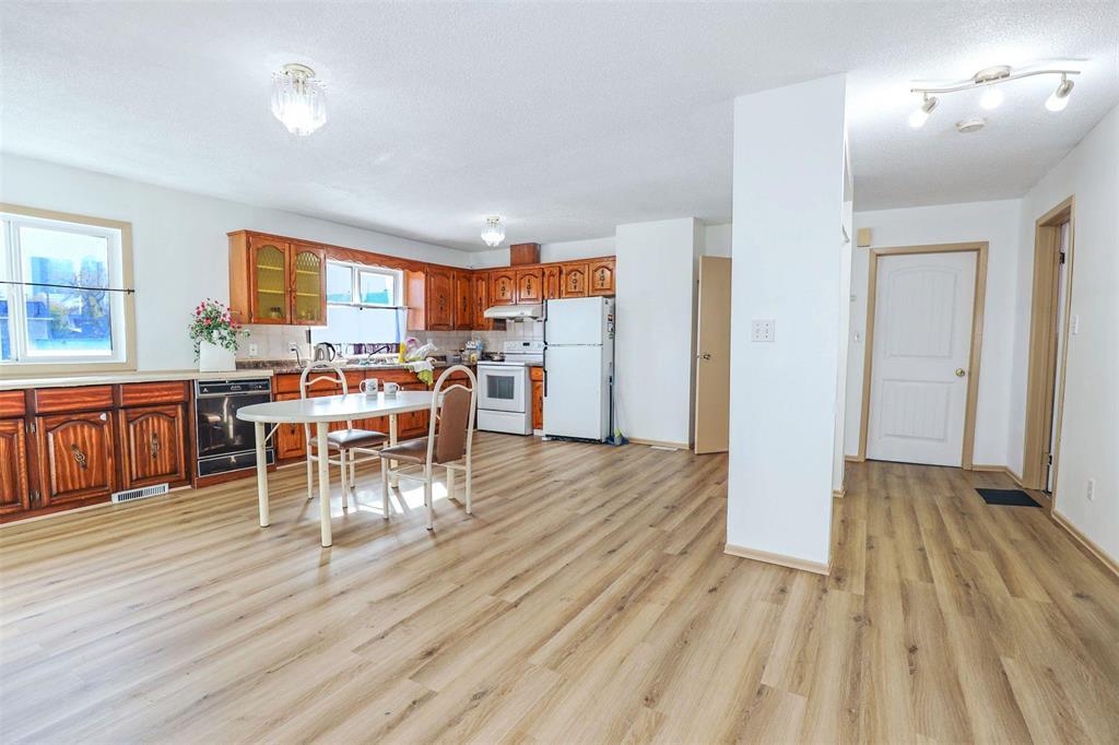 500 Bannatyne Avenue Property Photo 11