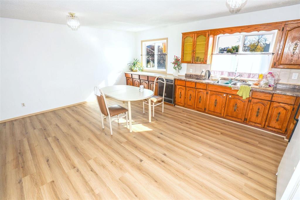 500 Bannatyne Avenue Property Photo 16